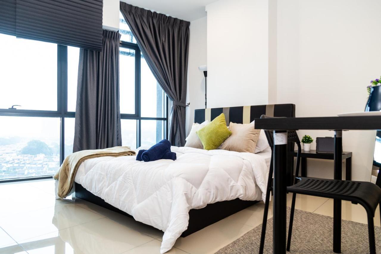 Studio Units At Pacific Tower Near Jaya One By Comfyasia Petaling Jaya Exterior photo