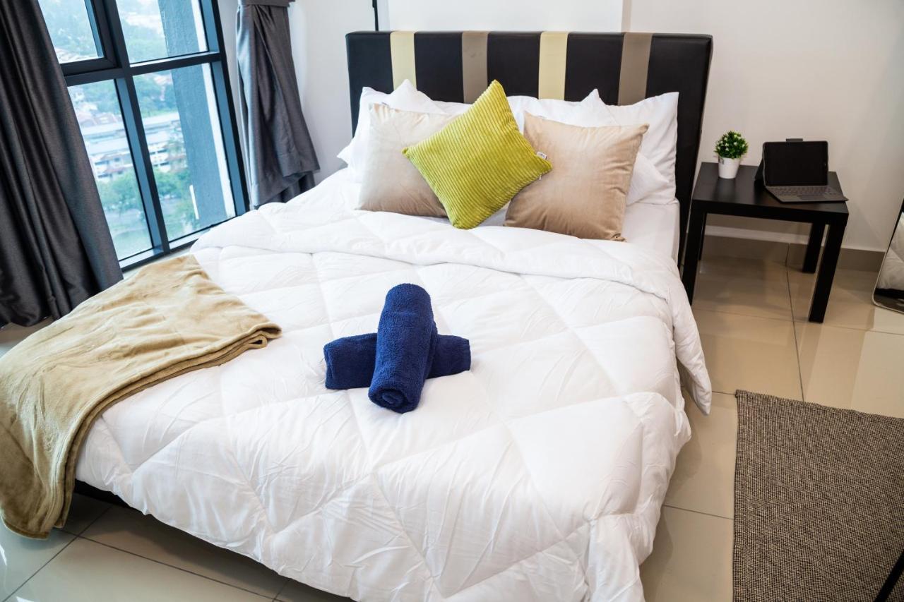 Studio Units At Pacific Tower Near Jaya One By Comfyasia Petaling Jaya Exterior photo