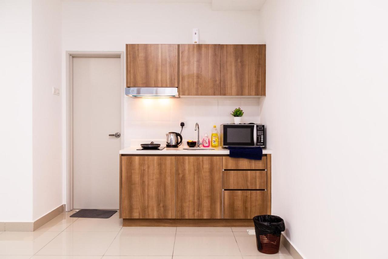 Studio Units At Pacific Tower Near Jaya One By Comfyasia Petaling Jaya Exterior photo