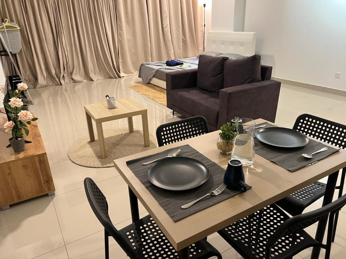 Studio Units At Pacific Tower Near Jaya One By Comfyasia Petaling Jaya Exterior photo