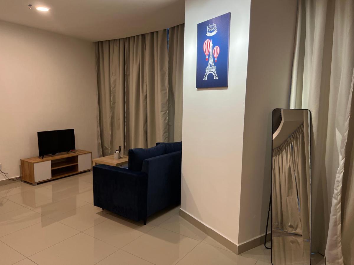 Studio Units At Pacific Tower Near Jaya One By Comfyasia Petaling Jaya Exterior photo
