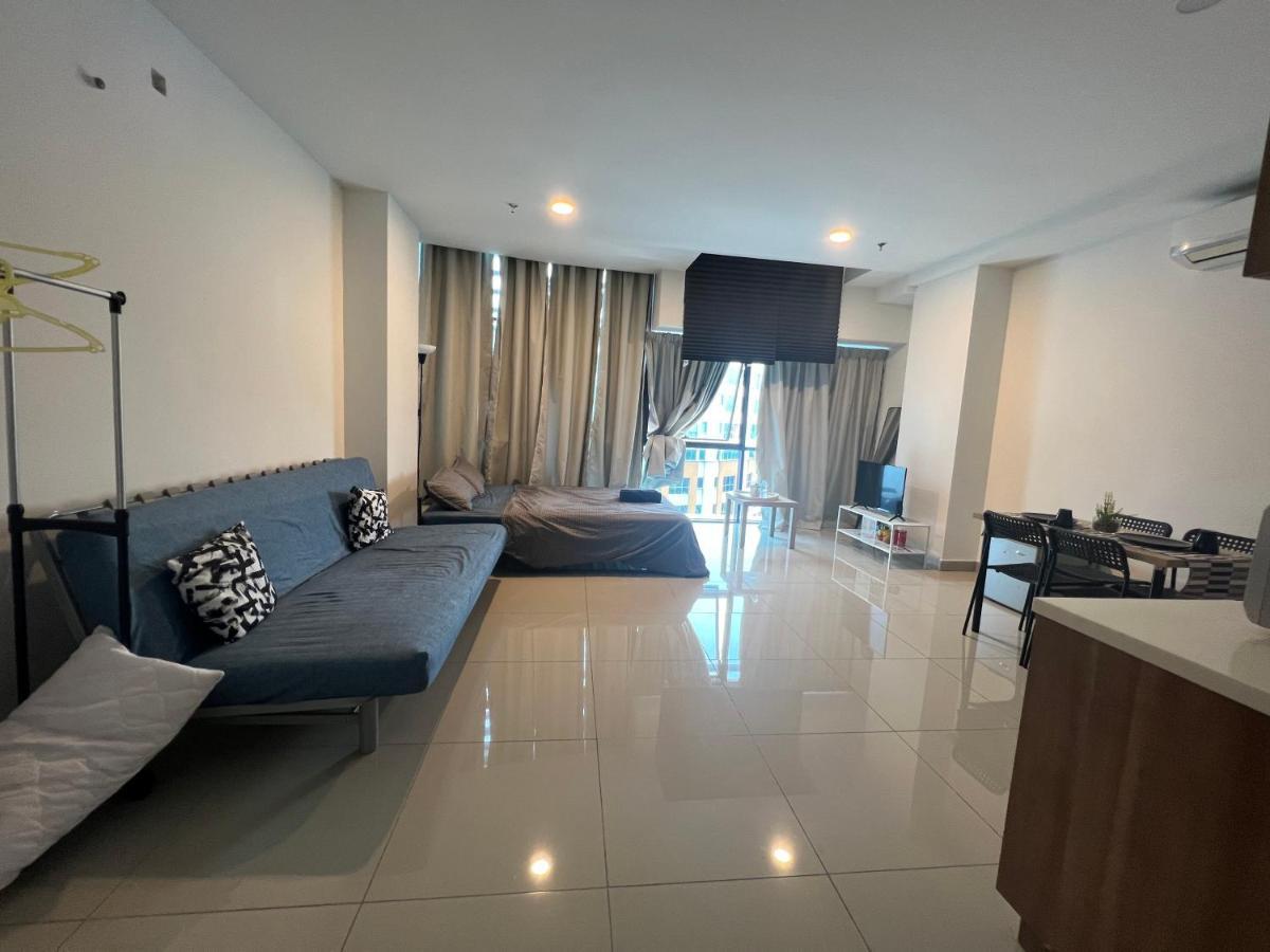 Studio Units At Pacific Tower Near Jaya One By Comfyasia Petaling Jaya Exterior photo