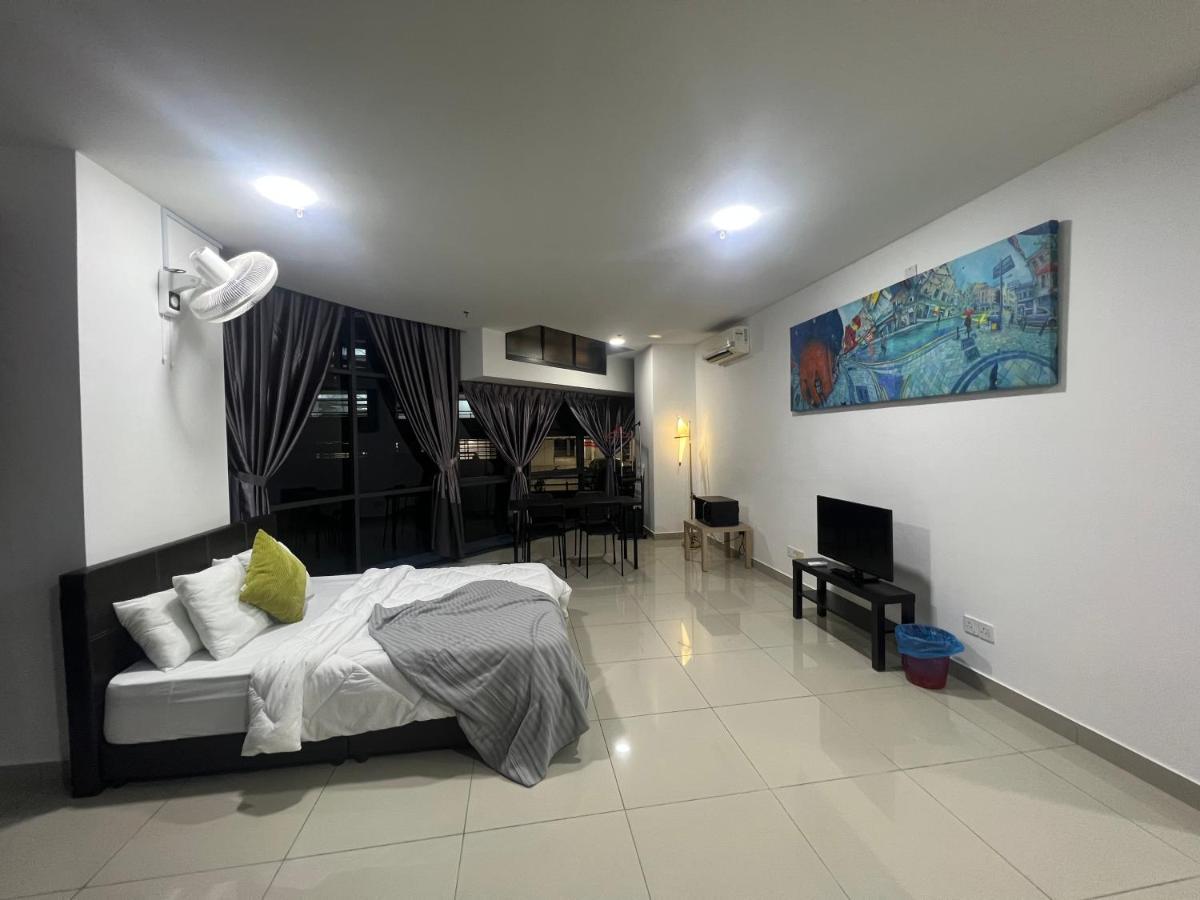 Studio Units At Pacific Tower Near Jaya One By Comfyasia Petaling Jaya Exterior photo