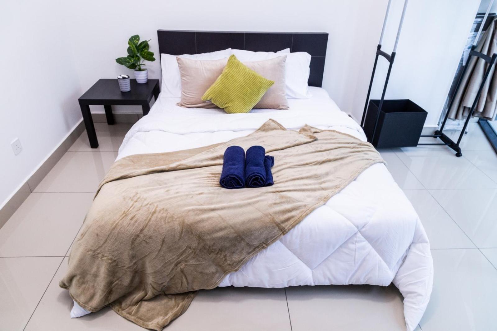 Studio Units At Pacific Tower Near Jaya One By Comfyasia Petaling Jaya Exterior photo